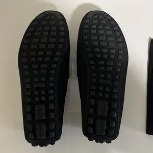 TOM FORD Black Suede Chain Loafer
Driver Moccasins Size 8 Tom Ford | Shoes | Tom Ford Black Suede Chain Loaferdriver  main image 3
